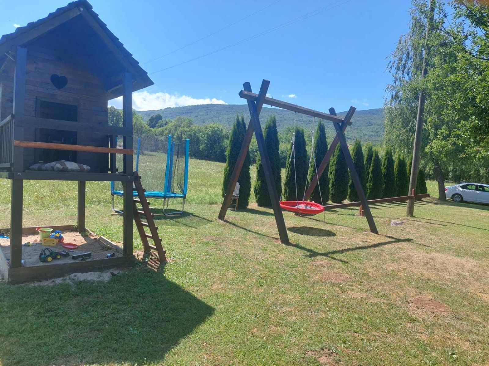 Hotel Jelena à Korenica Extérieur photo