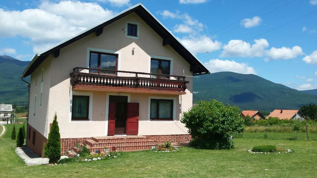 Hotel Jelena à Korenica Extérieur photo