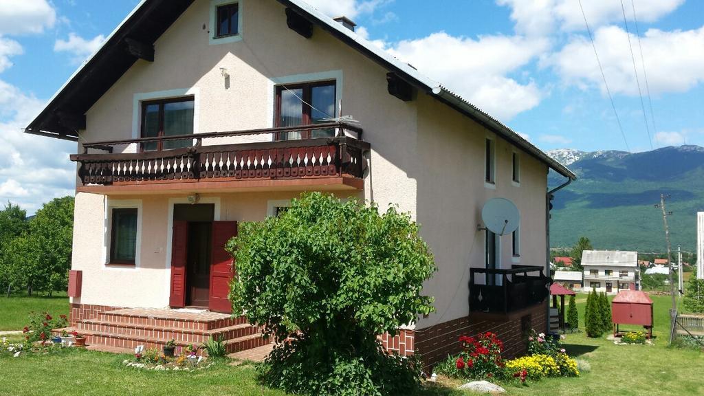Hotel Jelena à Korenica Extérieur photo